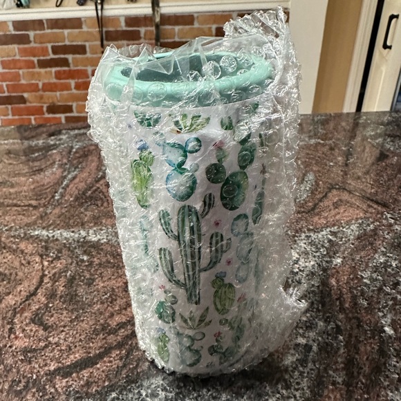 NWT Cactus slim can koozie - Picture 6 of 8